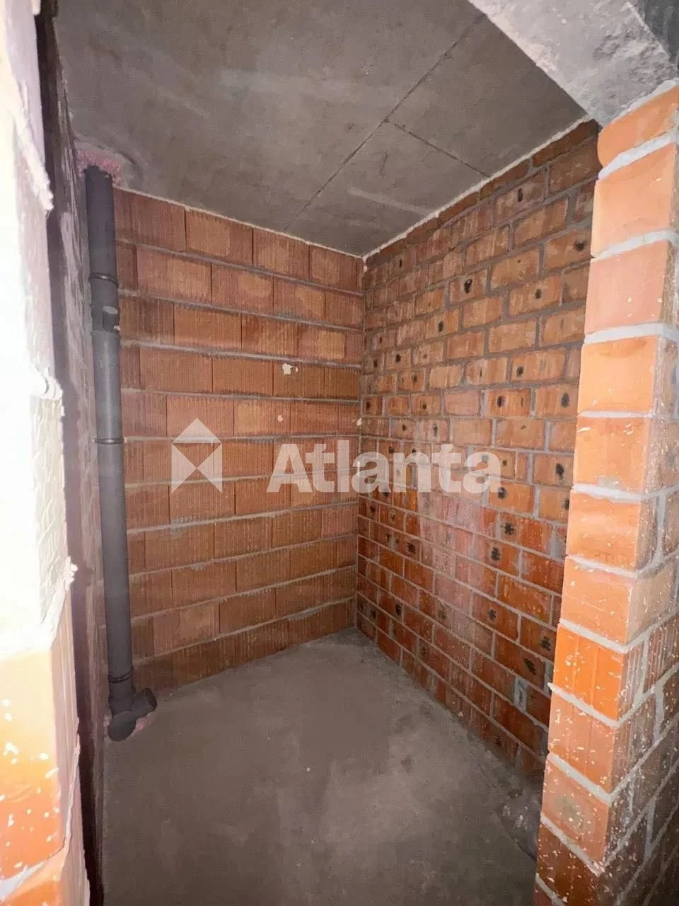 1-Bedroom Apartment for Sale in Viking Hills