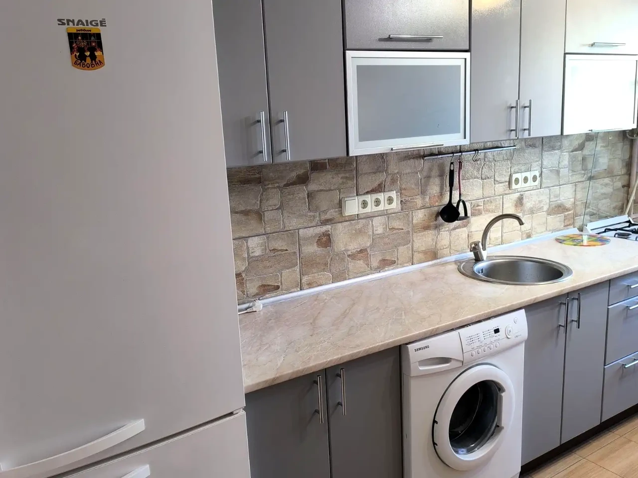 Оренда квартири 3-кімн. 70 м² 4/9 пов.