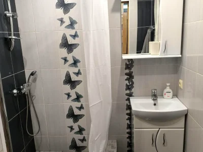 Оренда квартири 3-кімн. 70 м² 4/9 пов.