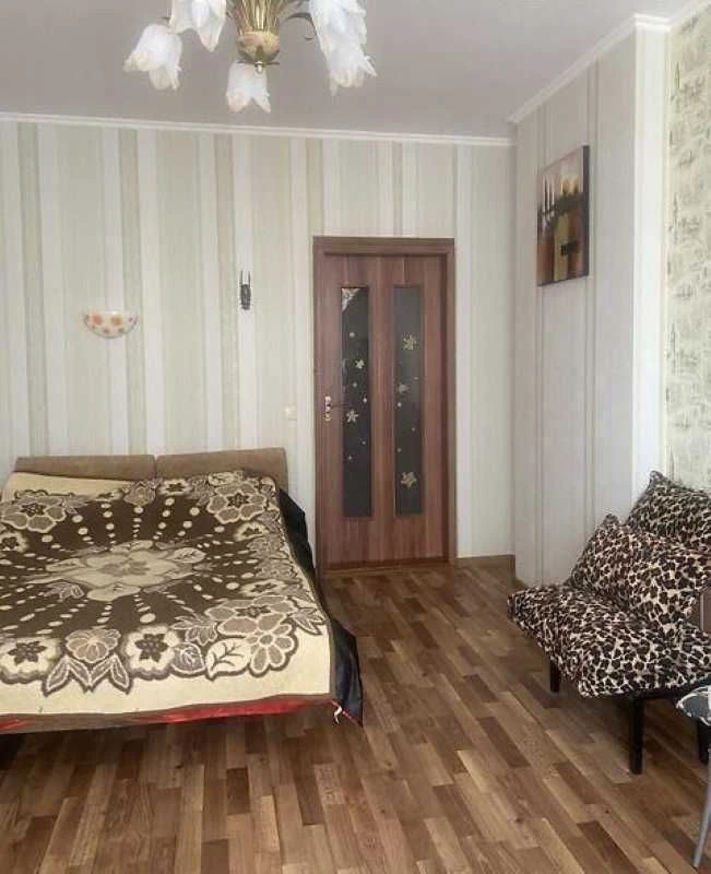 1-bedroom apartment for sale, renovated, at Glushkova 9G, near Ipodrom metro