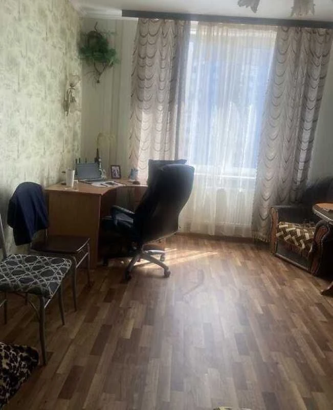 1-bedroom apartment for sale, renovated, at Glushkova 9G, near Ipodrom metro