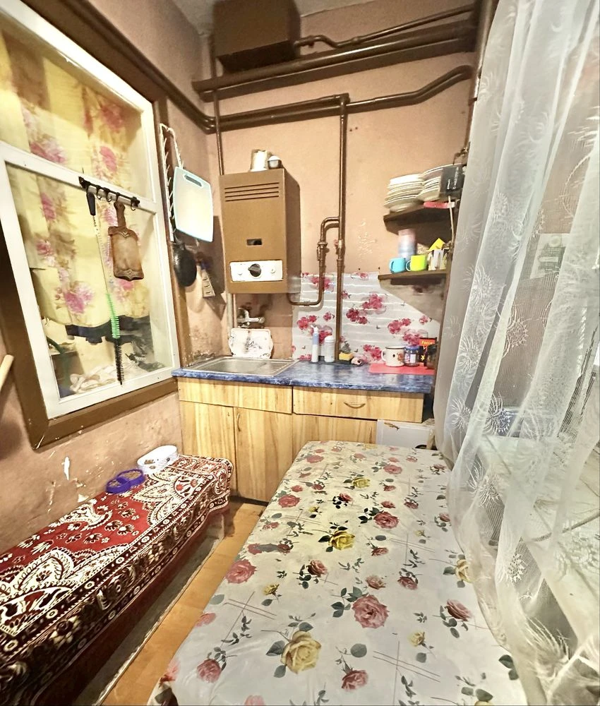 ПРОДАЮ ДІМ. Половина (1/2). Інша також продається. ГАЗ.СВІТ.