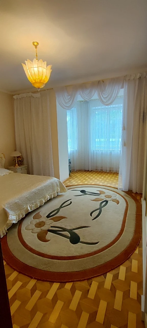 tir-04.Продается элитная квартира  возле моря, на ул.Довженк