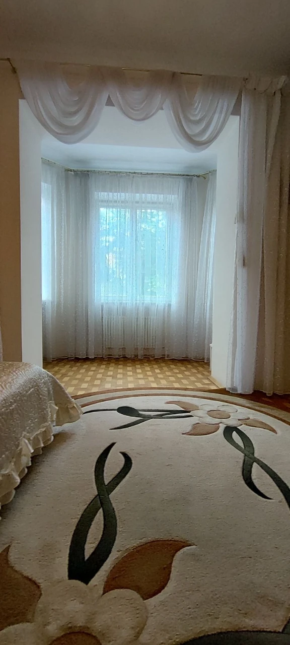tir-04.Продается элитная квартира  возле моря, на ул.Довженк