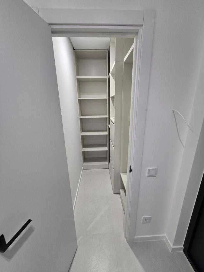 Apartment for Sale: 1.5 Rooms, Fully Furnished