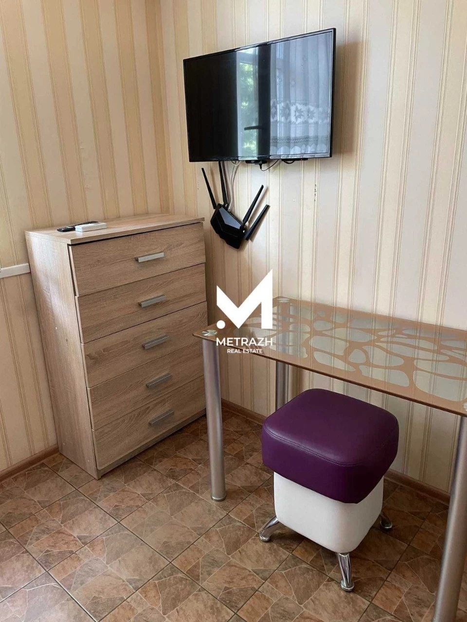 Продаж 1к квартири в ЦЕНТРІ! Вул. Короленка! Метро 3 хвилини!