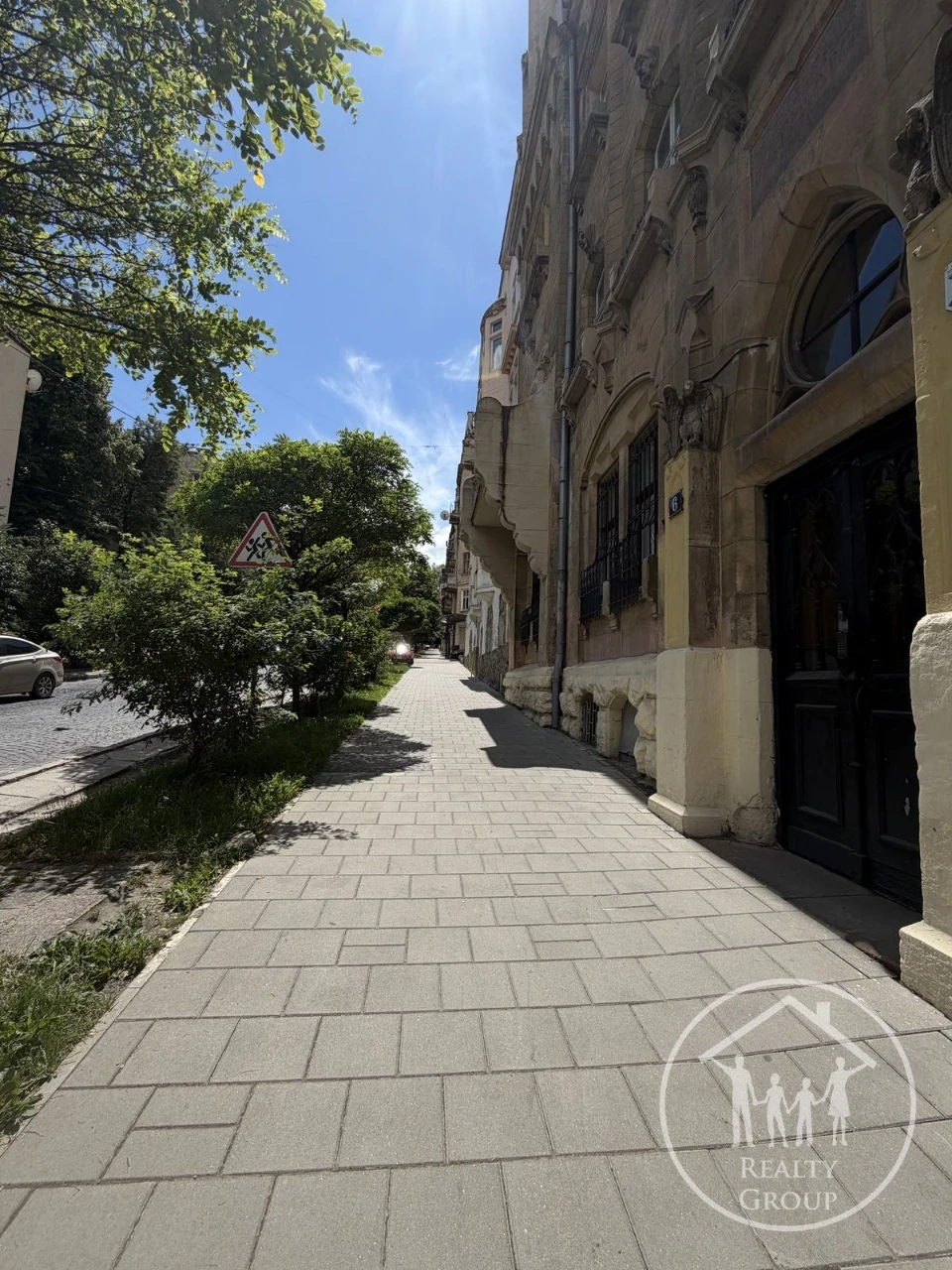 For Sale: 3-Bedroom Apartment in the Center | Copernicus-Heroes Square