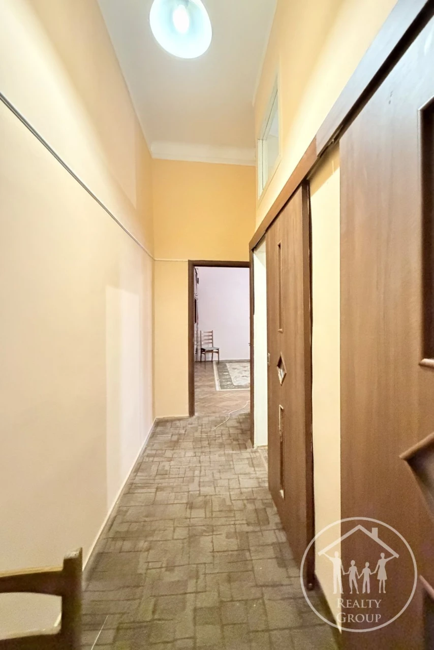 For Sale: 3-Bedroom Apartment in the Center | Copernicus-Heroes Square