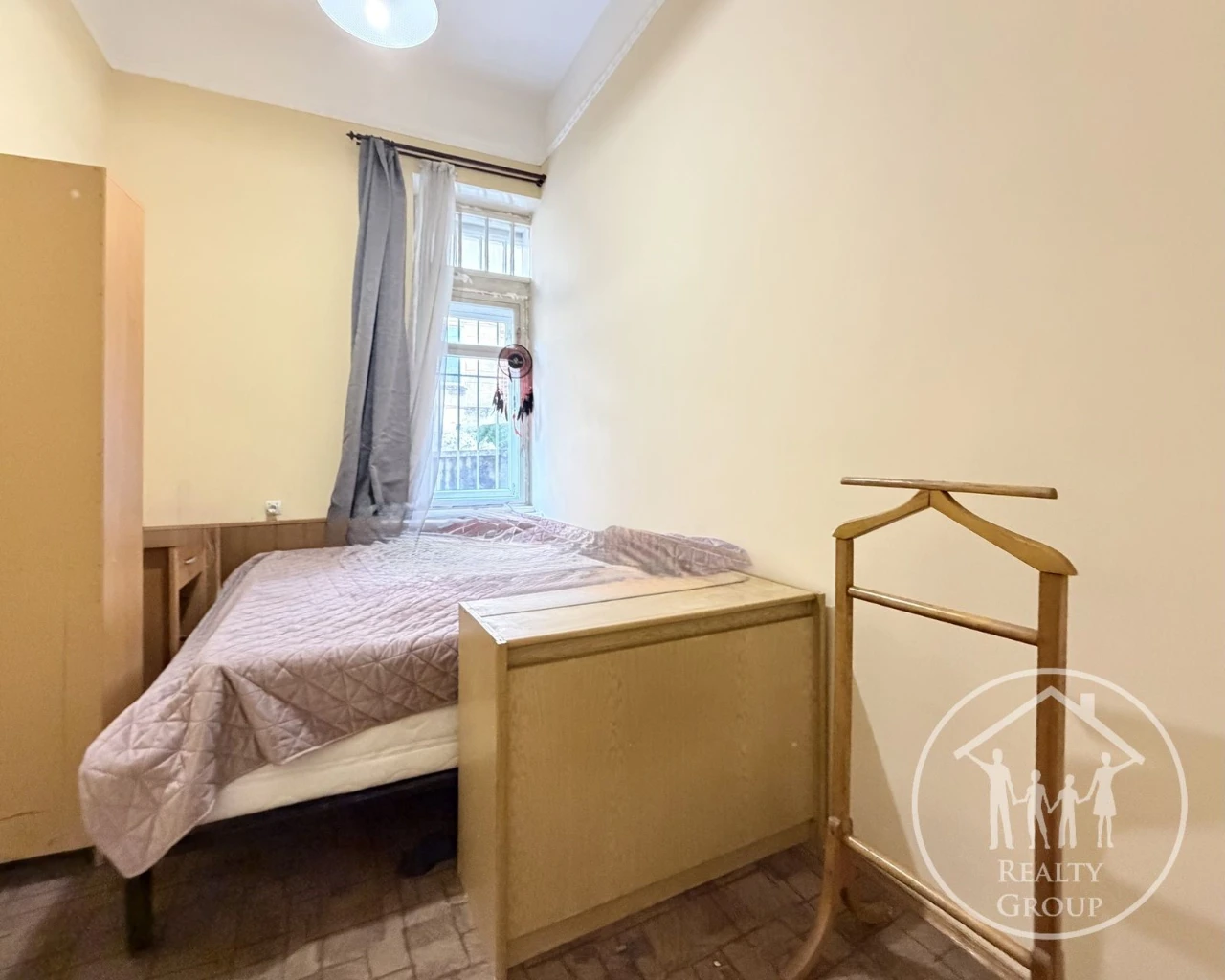 For Sale: 3-Bedroom Apartment in the Center | Copernicus-Heroes Square