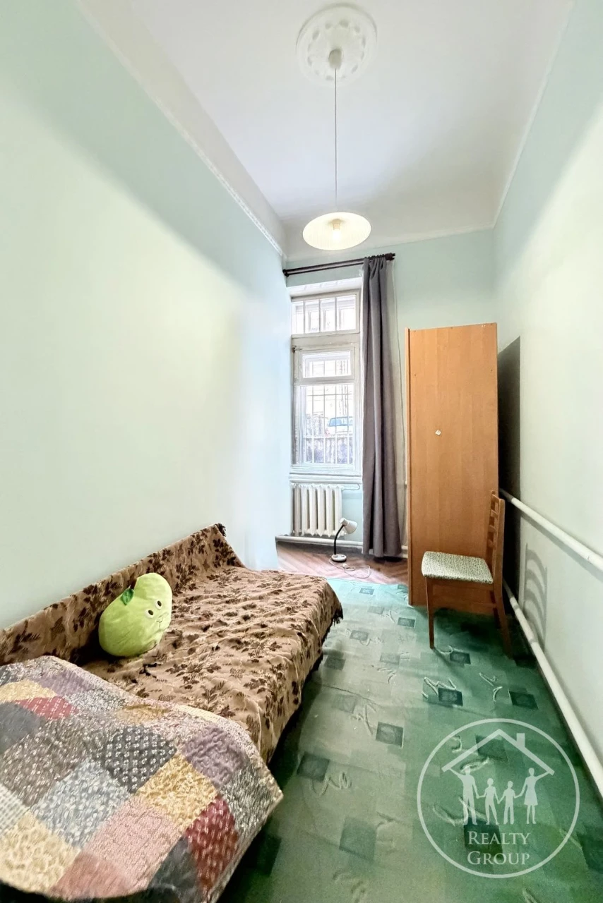 For Sale: 3-Bedroom Apartment in the Center | Copernicus-Heroes Square