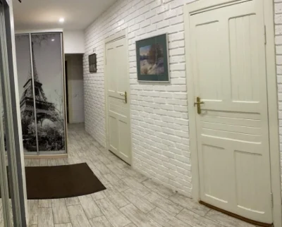Продается 4-комнатная квартира (студия) в районе Таирова (332-2