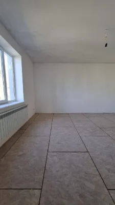 Продам будинок в смт. Вишнівець,  з розпочатим ремонтом!!