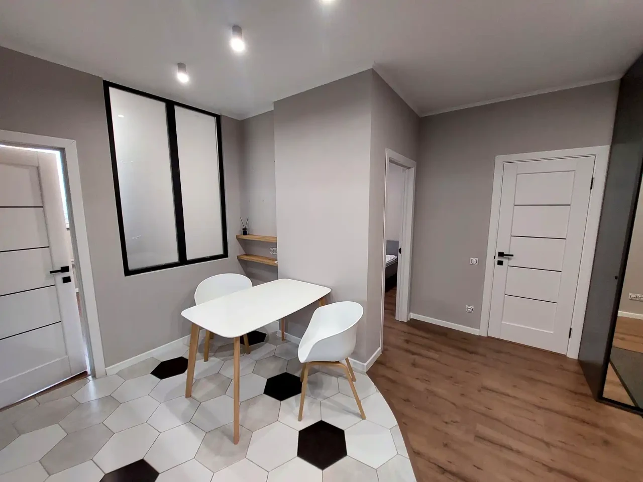 Apartment for rent, 2-room, 51 m² on the 10th floor.