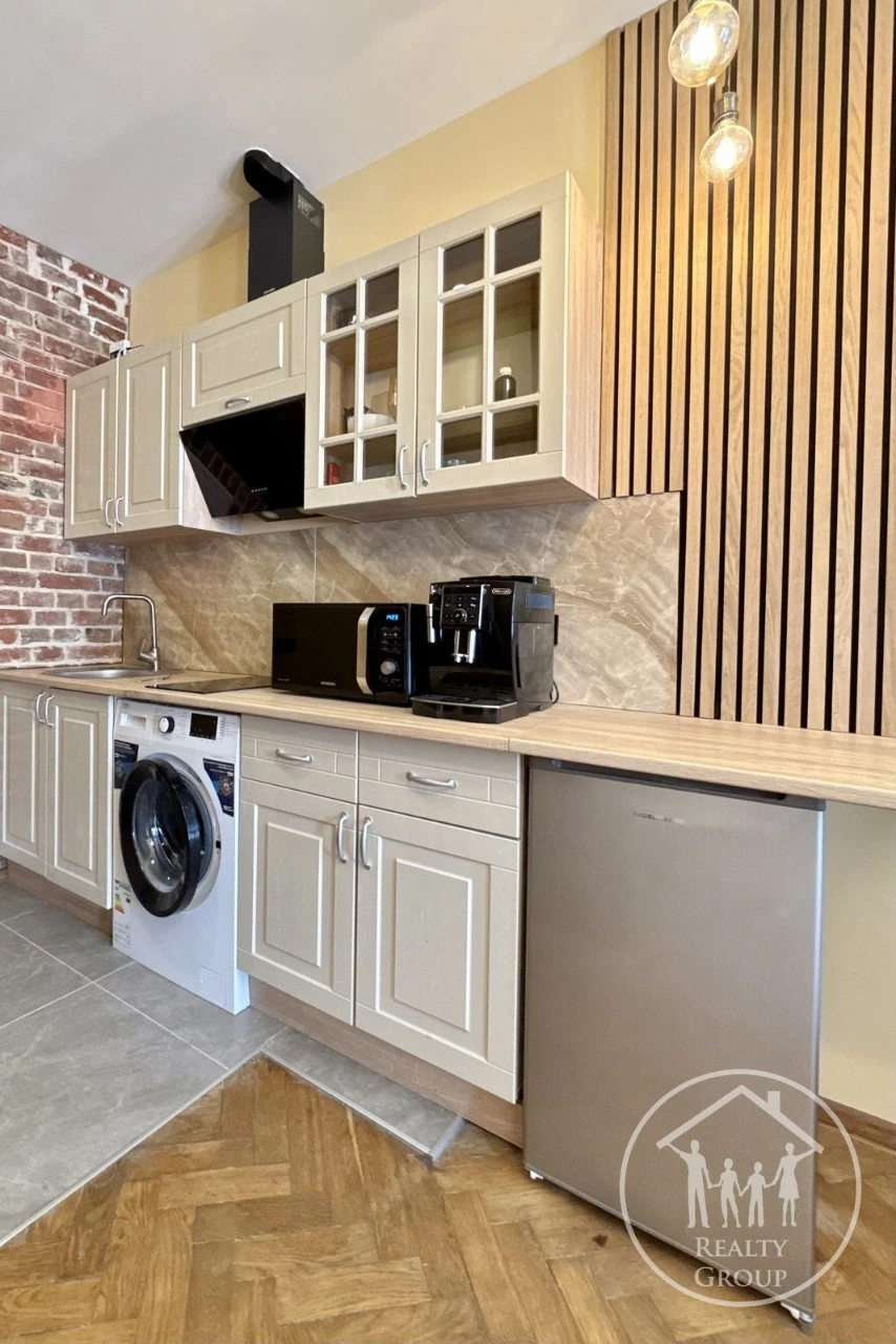 1 Bedroom Apartment for Sale! Politekhnika! Chuprynky-Kyivska - Banderi!