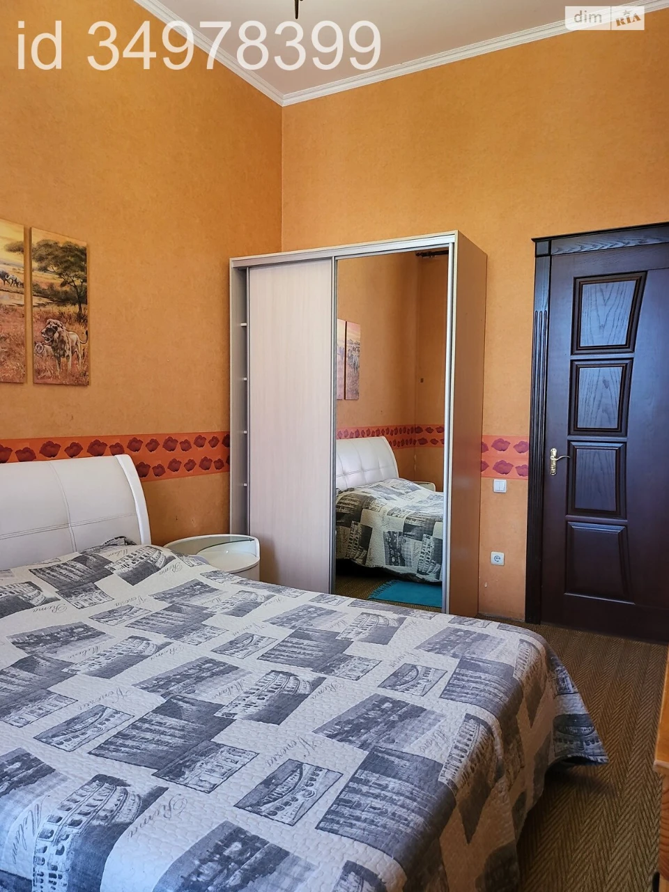 For Sale: Apartment in the Center