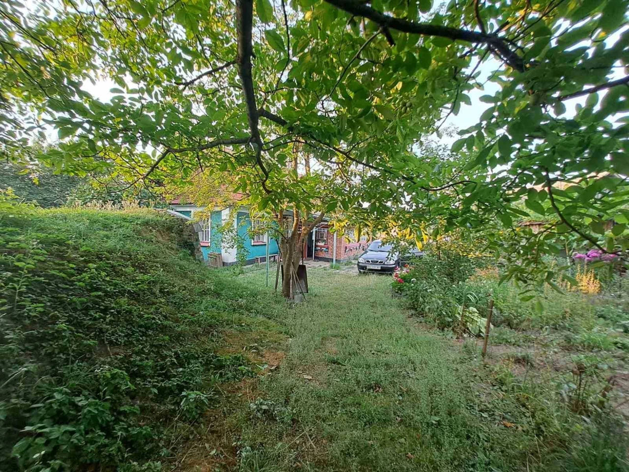 Sale of a house in the city area 46124