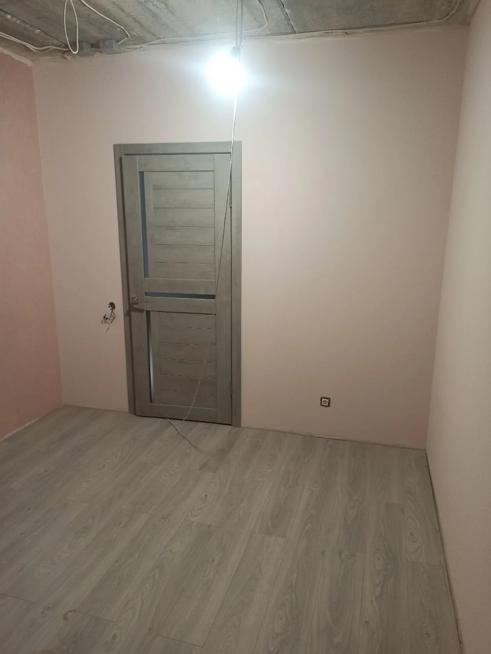 sale of a 2-room apartment in a new building