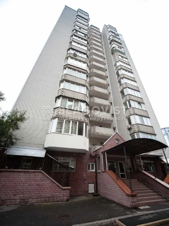 Продається 2 кімнатна  квартира метро Осокорки, Позняки, Кня