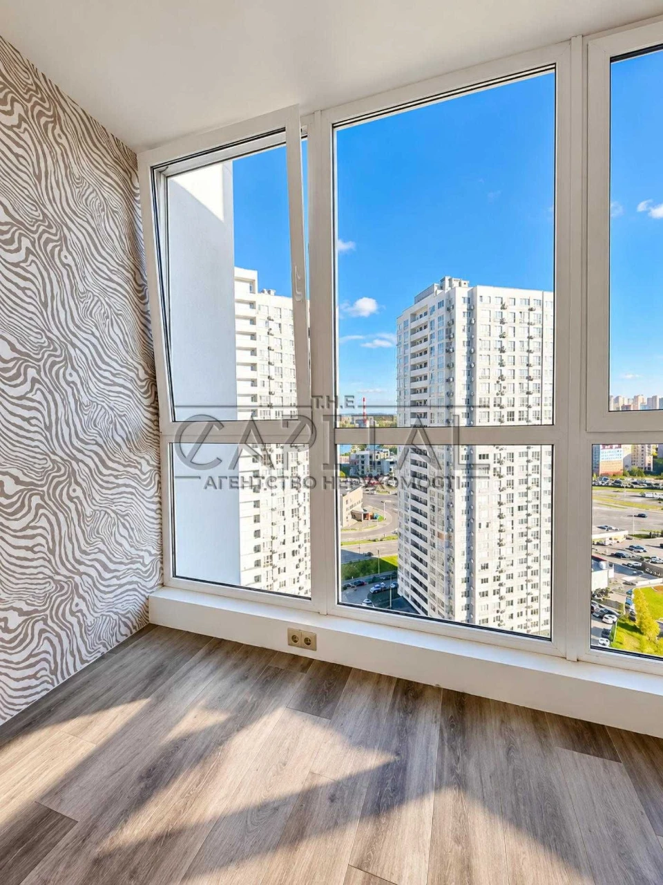 Продаж 3-кімнатної квартири в ЖК Лебединий з функціональним