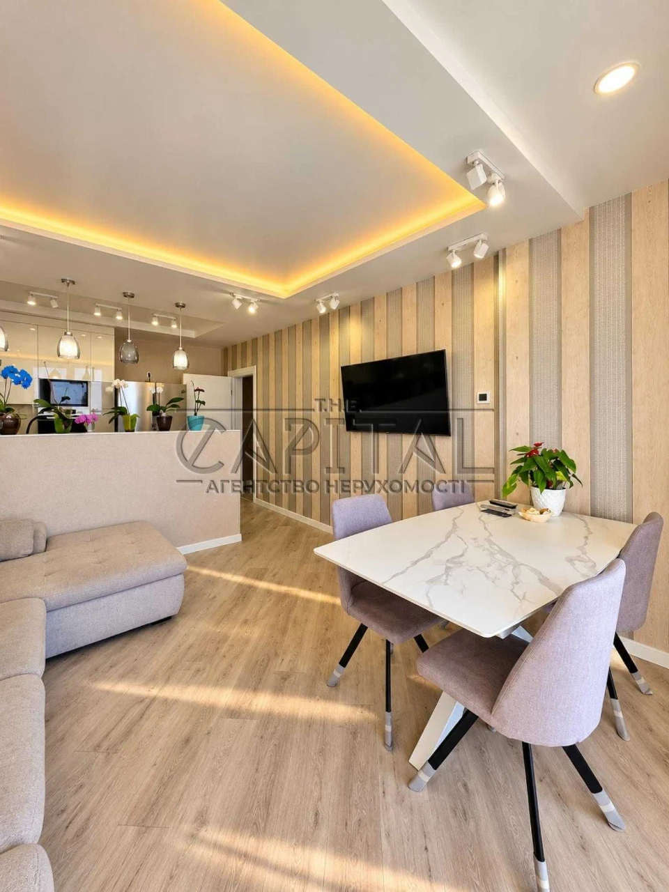 Продаж 3-кімнатної квартири в ЖК Лебединий з функціональним