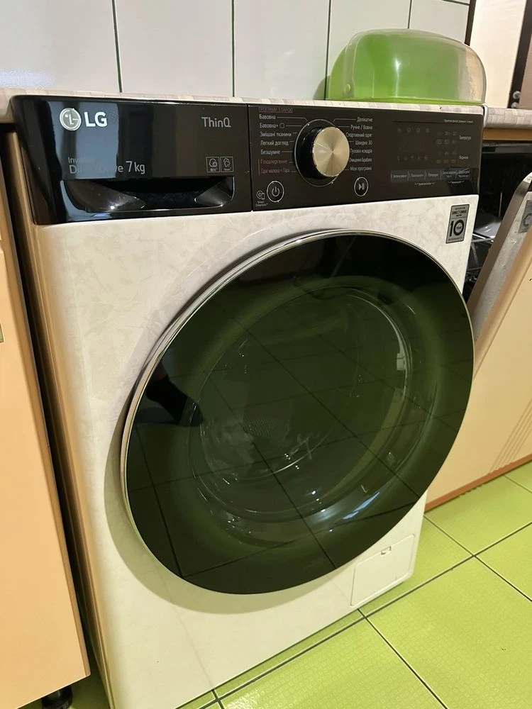 Продаж 2 кімнатна квартира вул.Крайня