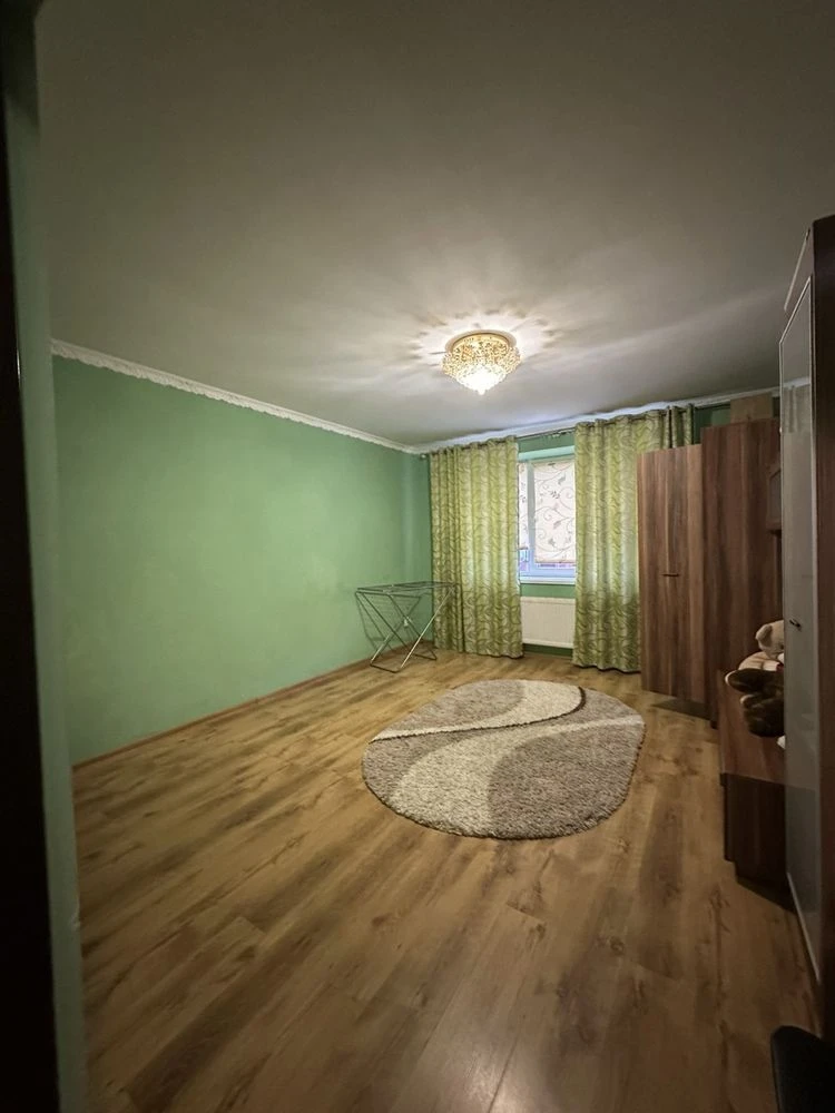 Продаж 2 кімнатна квартира вул.Крайня