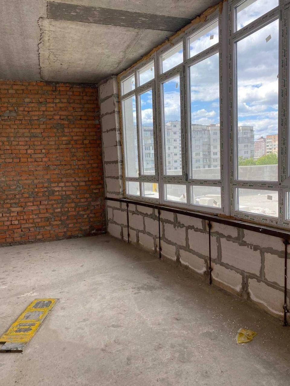 Two-bedroom apartment in new building, City Center