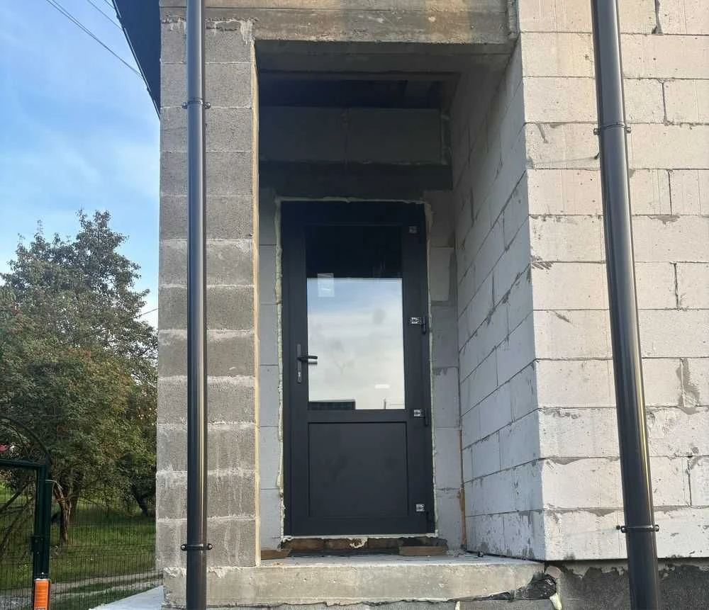 Предлагаю 3-комнатный двухэтажный дом с подвалом в районе