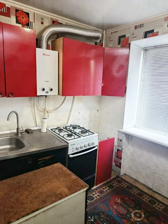 FOR SALE: 3-room brick apartment, Robochyi Street, Sukhiy Fontan