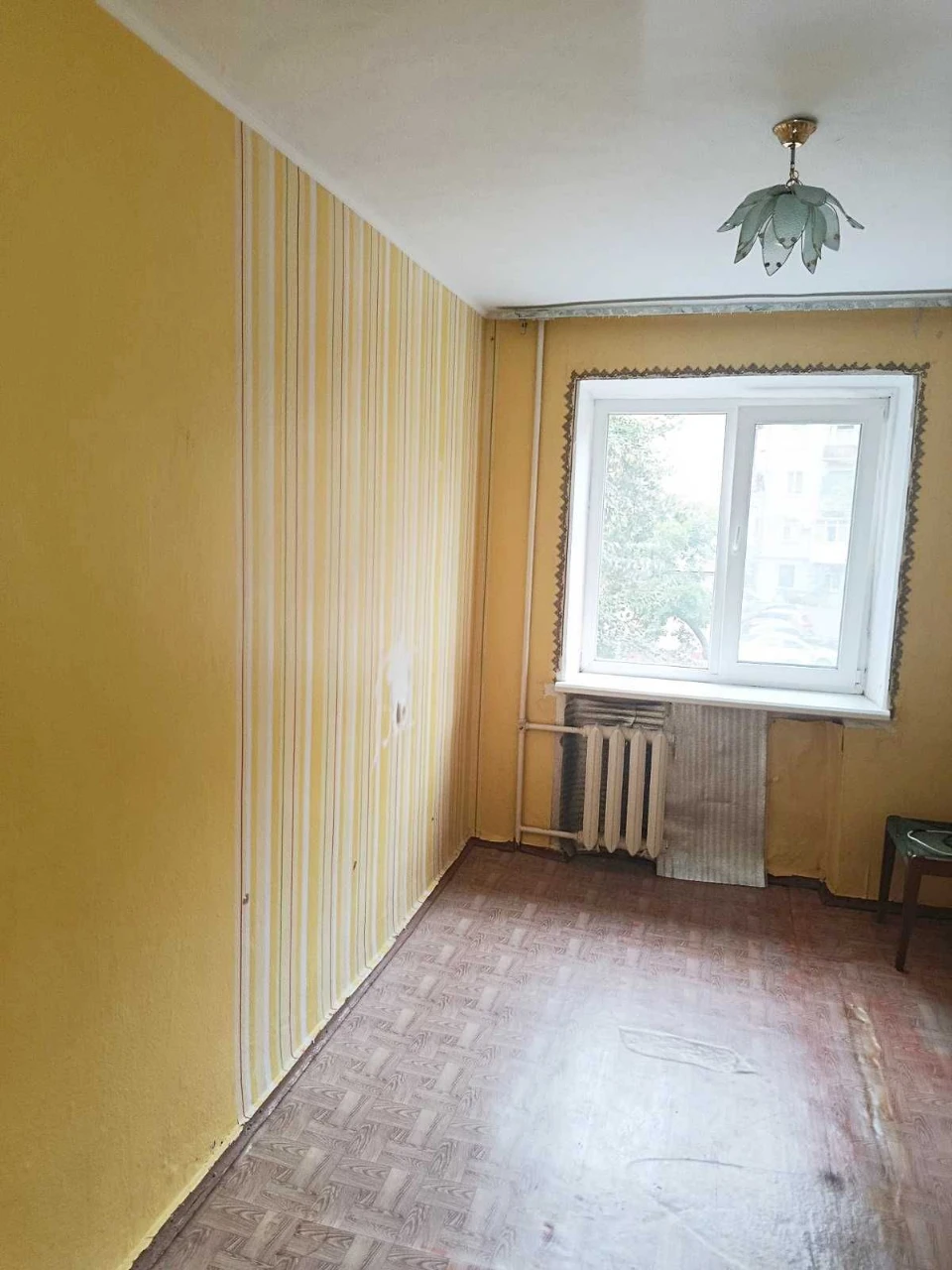 FOR SALE: 3-room brick apartment, Robochyi Street, Sukhiy Fontan