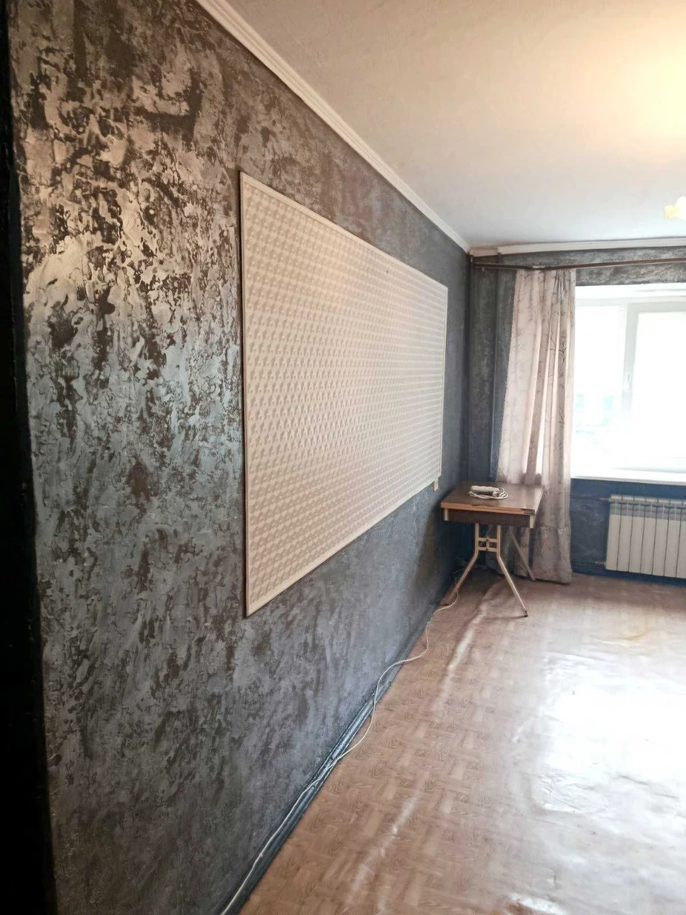 FOR SALE: 3-room brick apartment, Robochyi Street, Sukhiy Fontan