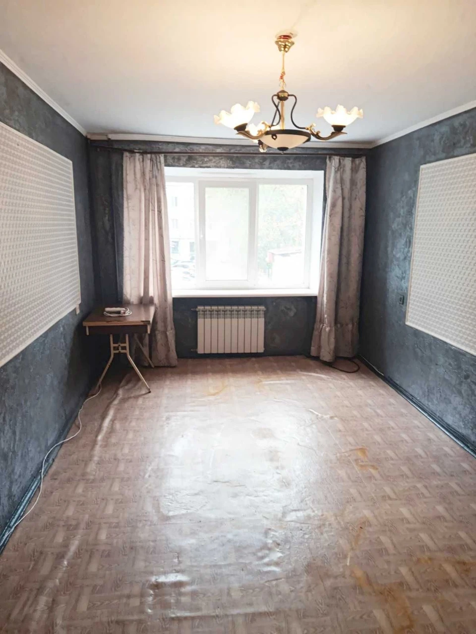FOR SALE: 3-room brick apartment, Robochyi Street, Sukhiy Fontan