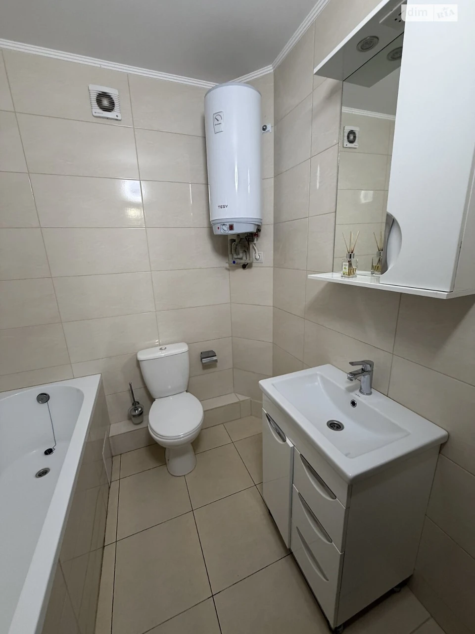 Long-Term Rental Apartment, Osokorki