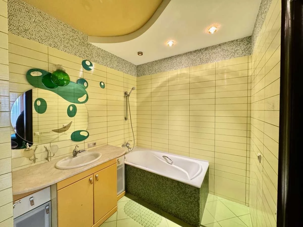 Оренда 4-кімнатної квартири 170 м², Жилянська вул., 59