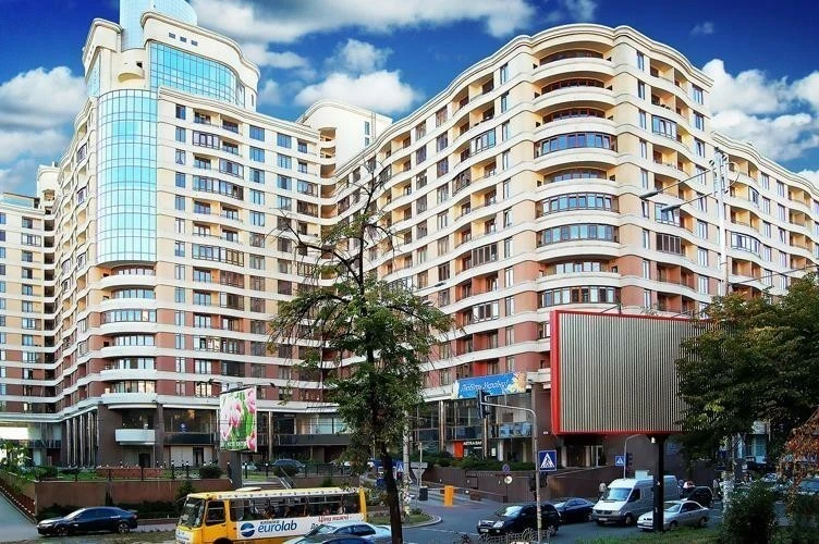 Оренда 4-кімнатної квартири 170 м², Жилянська вул., 59