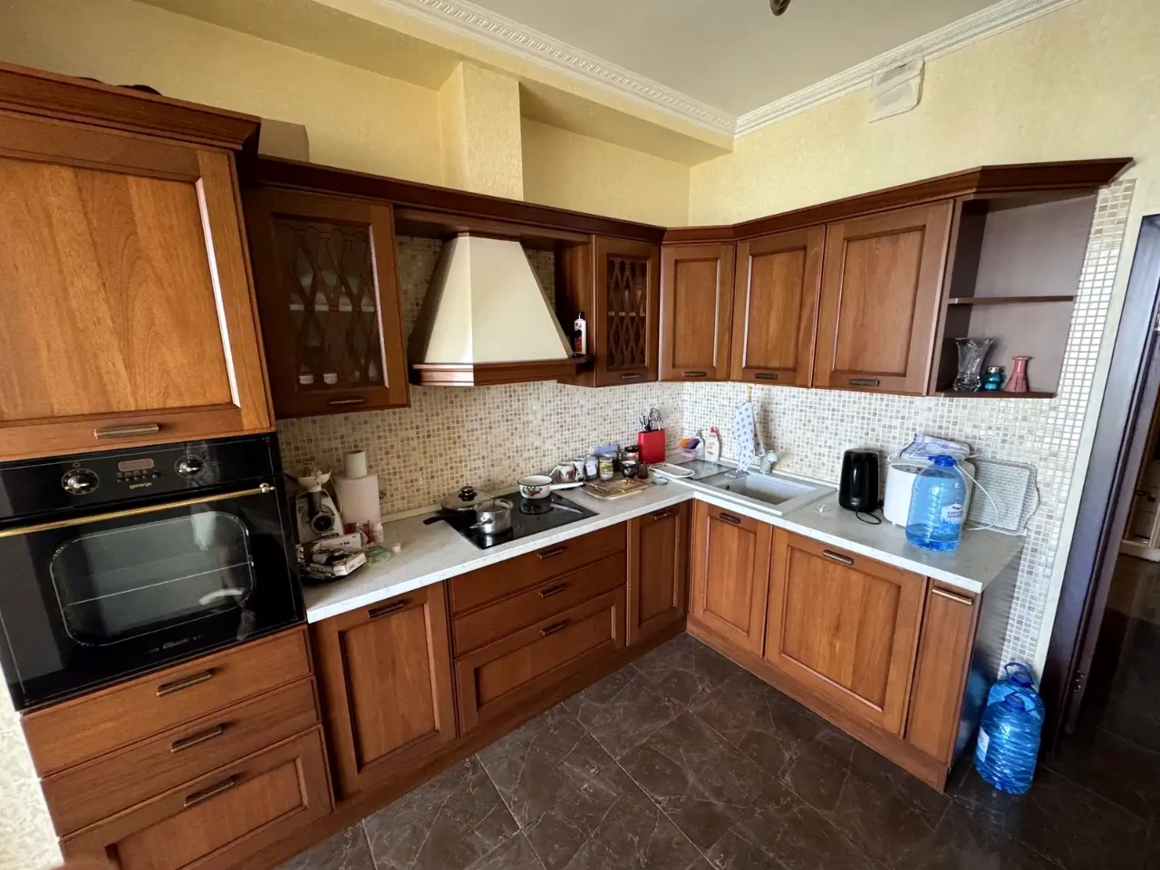Rent 2-room apartment 84 m² on the 4th floor of a 15-story building.