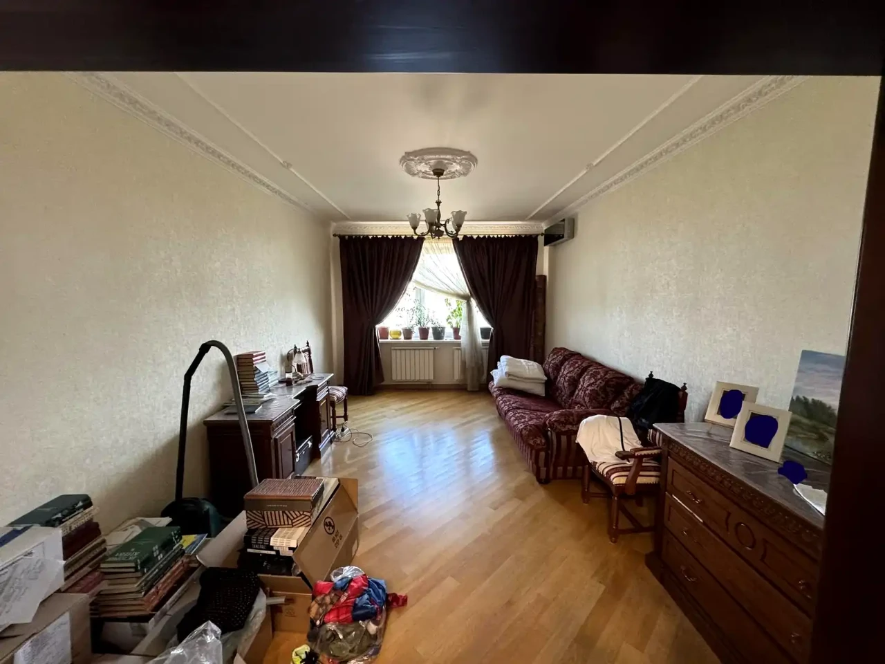 Rent 2-room apartment 84 m² on the 4th floor of a 15-story building.