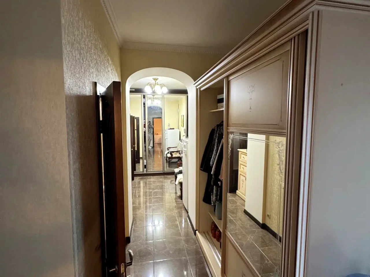 Rent 2-room apartment 84 m² on the 4th floor of a 15-story building.