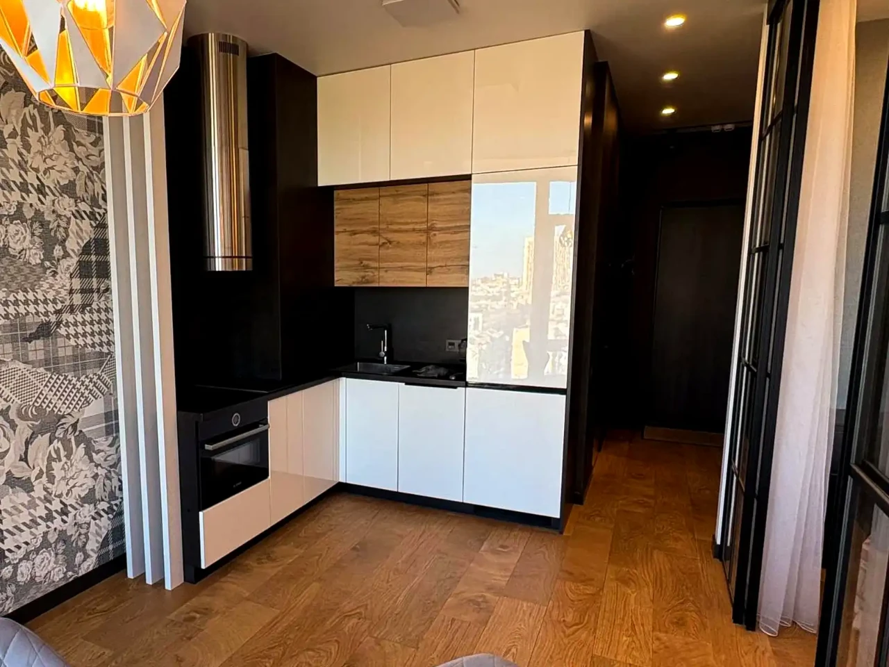 Apartment for rent, 1-room, 40 m² on the 15th/18th floor.