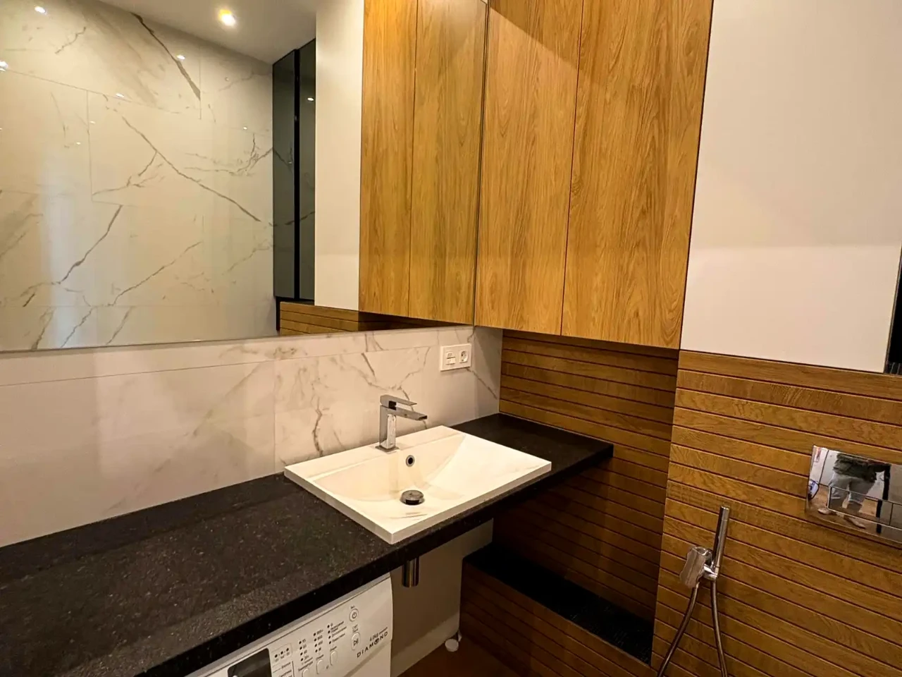 Apartment for rent, 1-room, 40 m² on the 15th/18th floor.