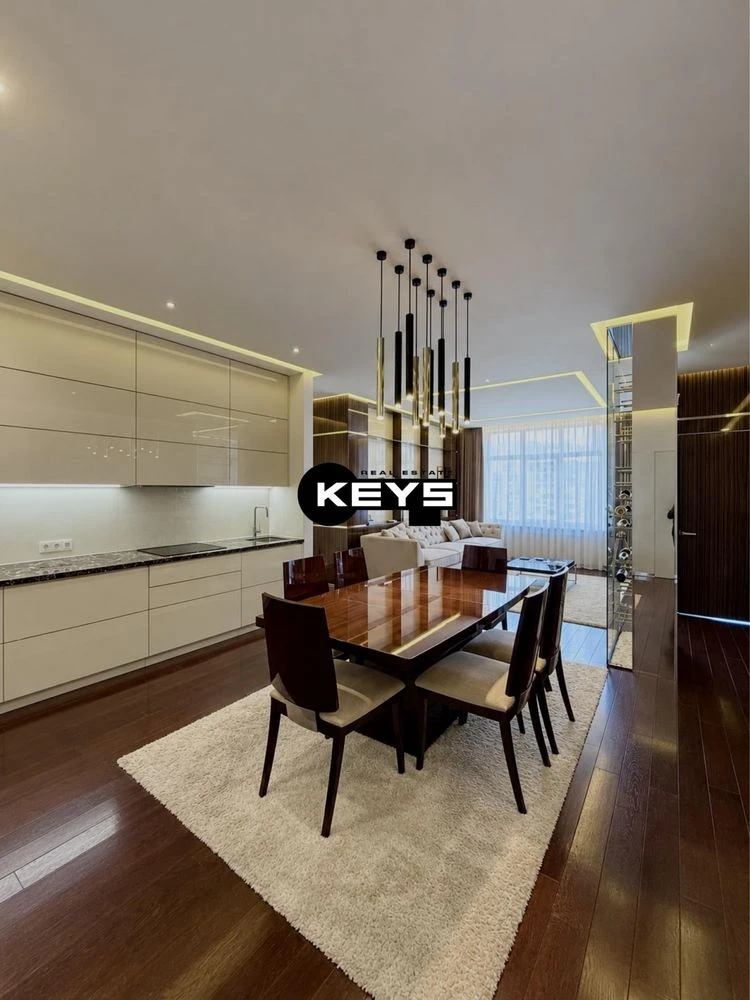 Sale of a 4-bedroom designer apartment in the Novopekerski Residence