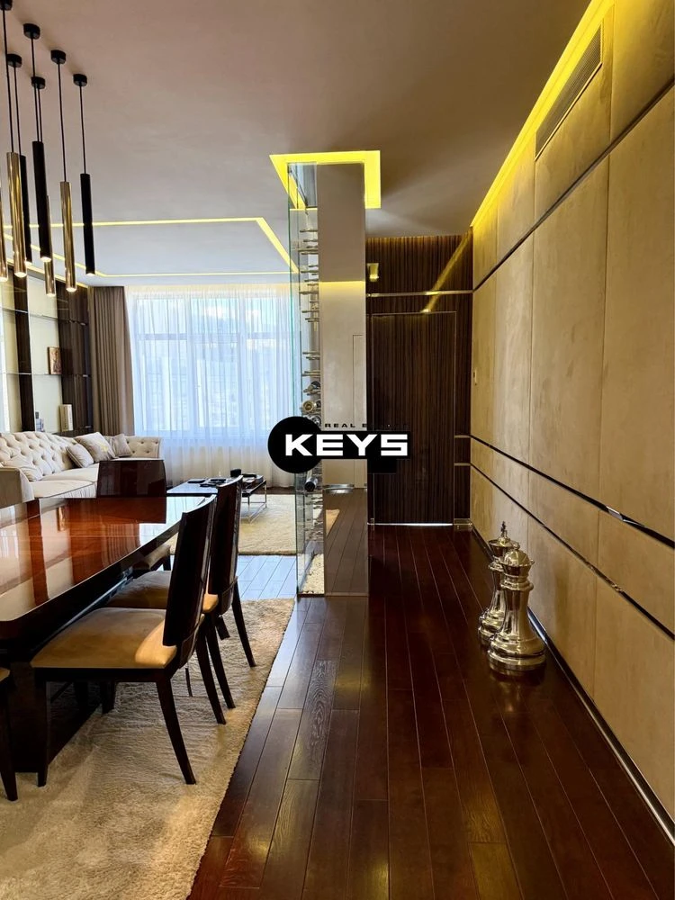 Sale of a 4-bedroom designer apartment in the Novopekerski Residence