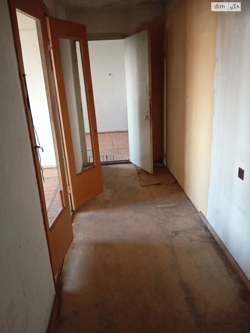 Apartment for Sale: Near Residential Area