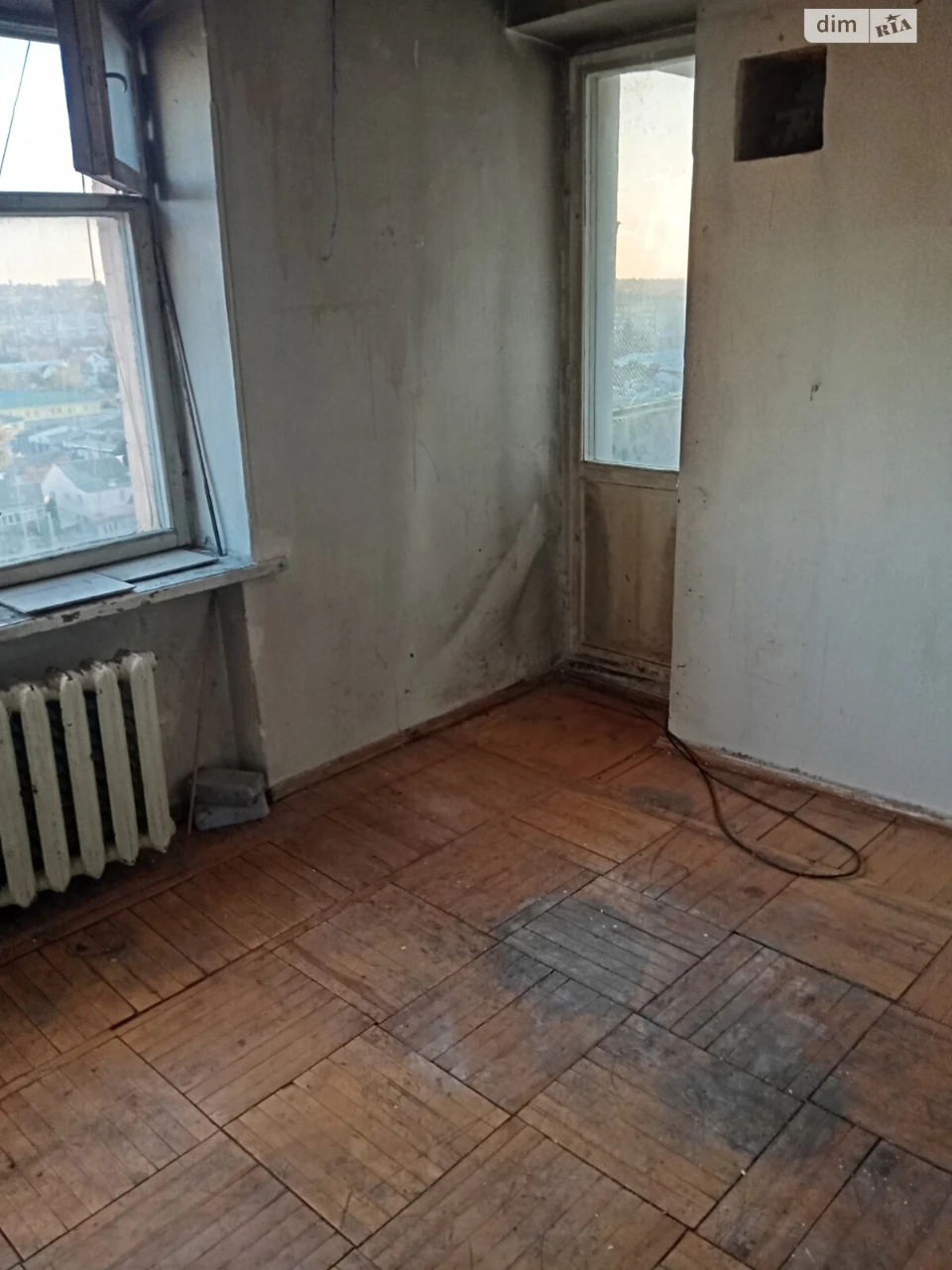 Apartment for Sale: Near Residential Area