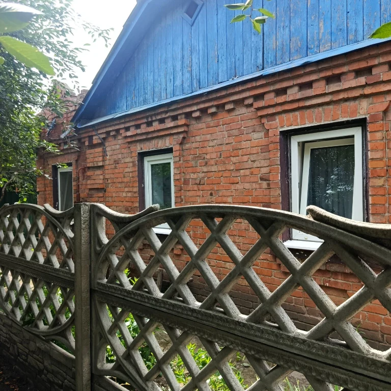 Sale of a house on Romenka