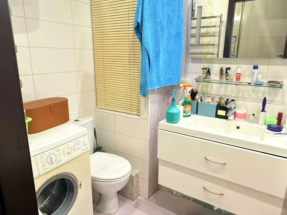 Apartment. Kadenyuka St, Kharkiv