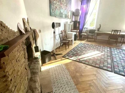Apartment. Ivana Franka Street, Lviv