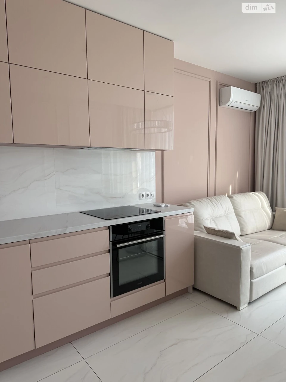 Apartment for Sale: Sapernoye Pole