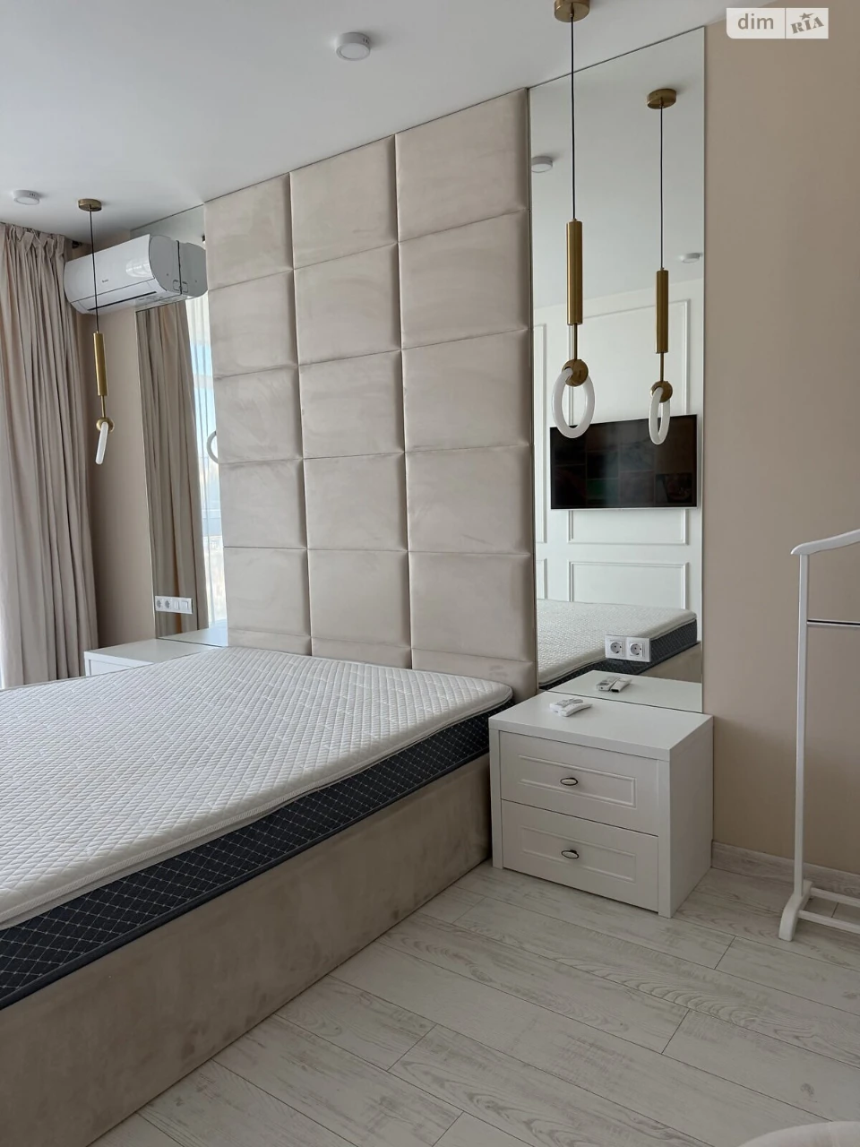 Apartment for Sale: Sapernoye Pole