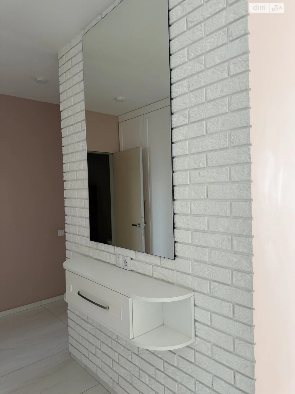 Apartment for Sale: Sapernoye Pole